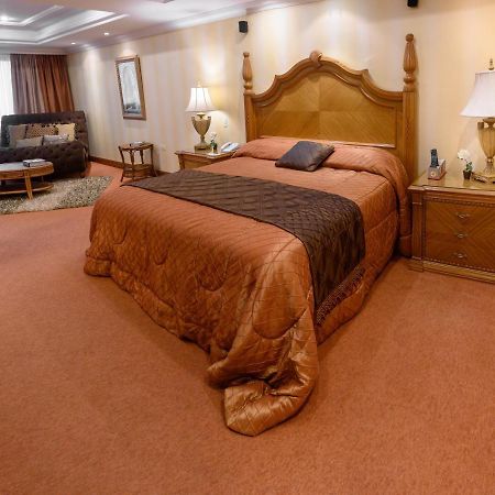 Granados Park Hotel Asuncion Ngoại thất bức ảnh