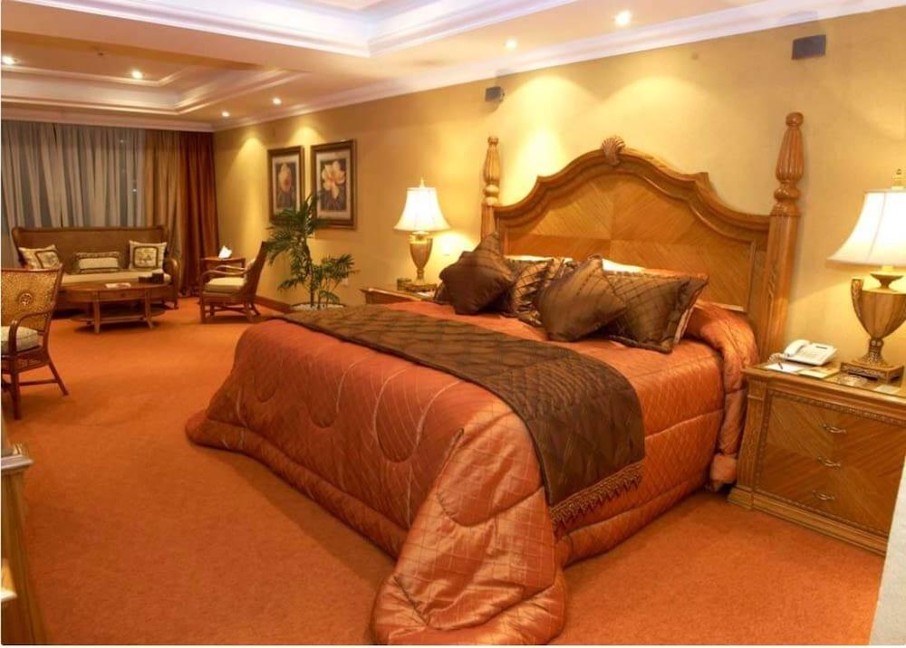 Granados Park Hotel Asuncion Ngoại thất bức ảnh